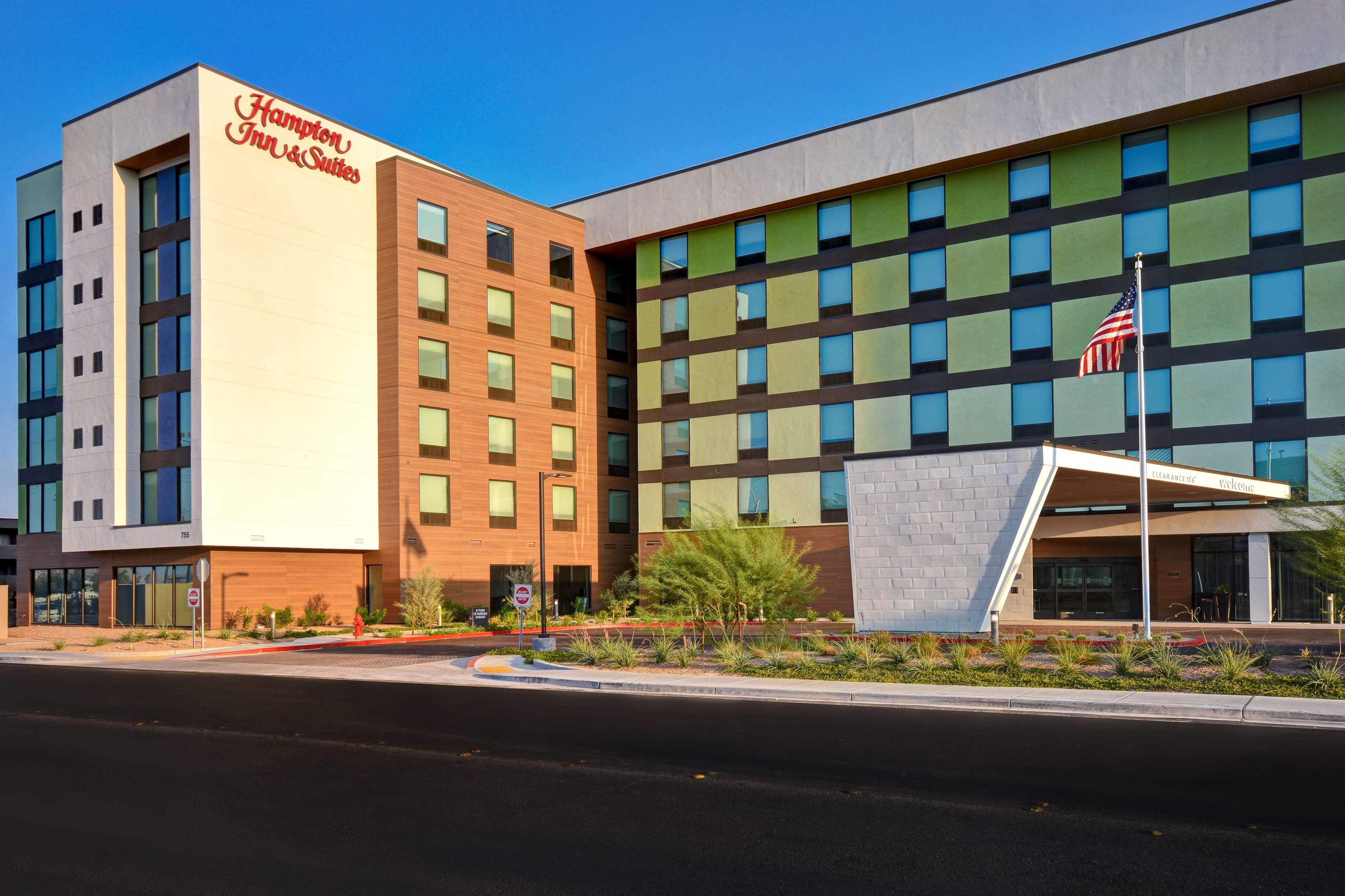 Home2 Suites By Hilton Las Vegas Convention Center - No Resort Fee Екстериор снимка