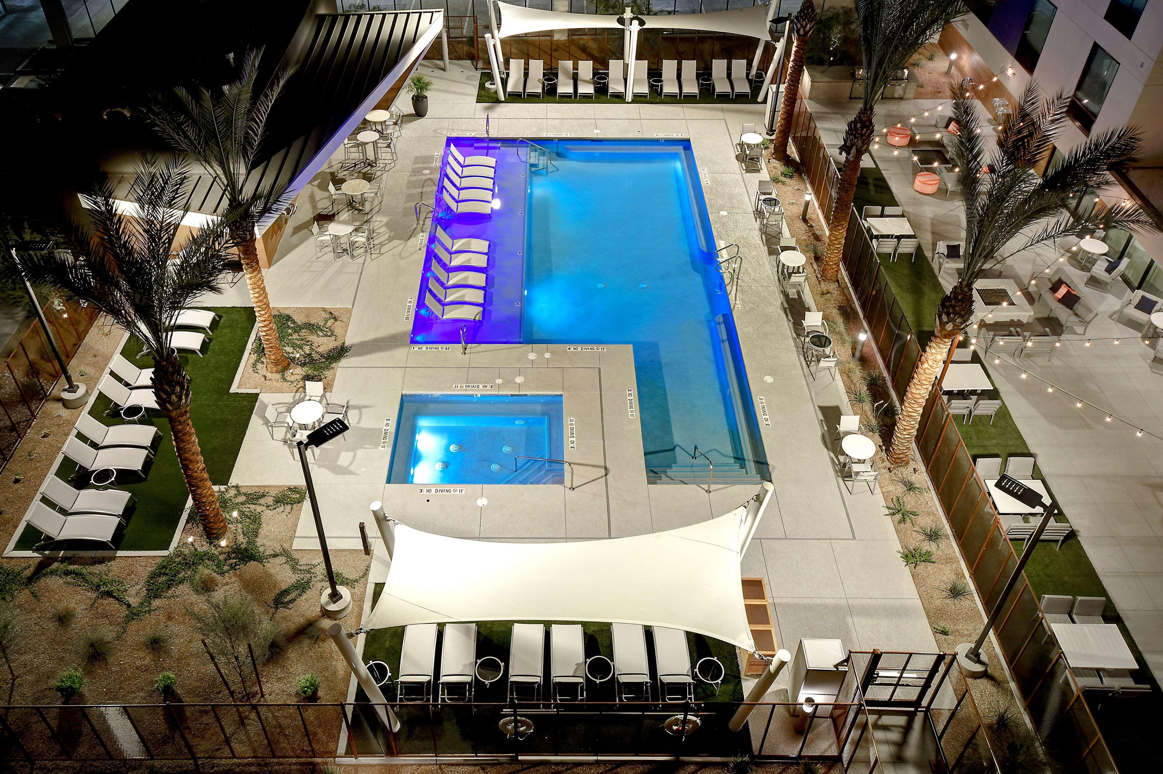 Home2 Suites By Hilton Las Vegas Convention Center - No Resort Fee Екстериор снимка