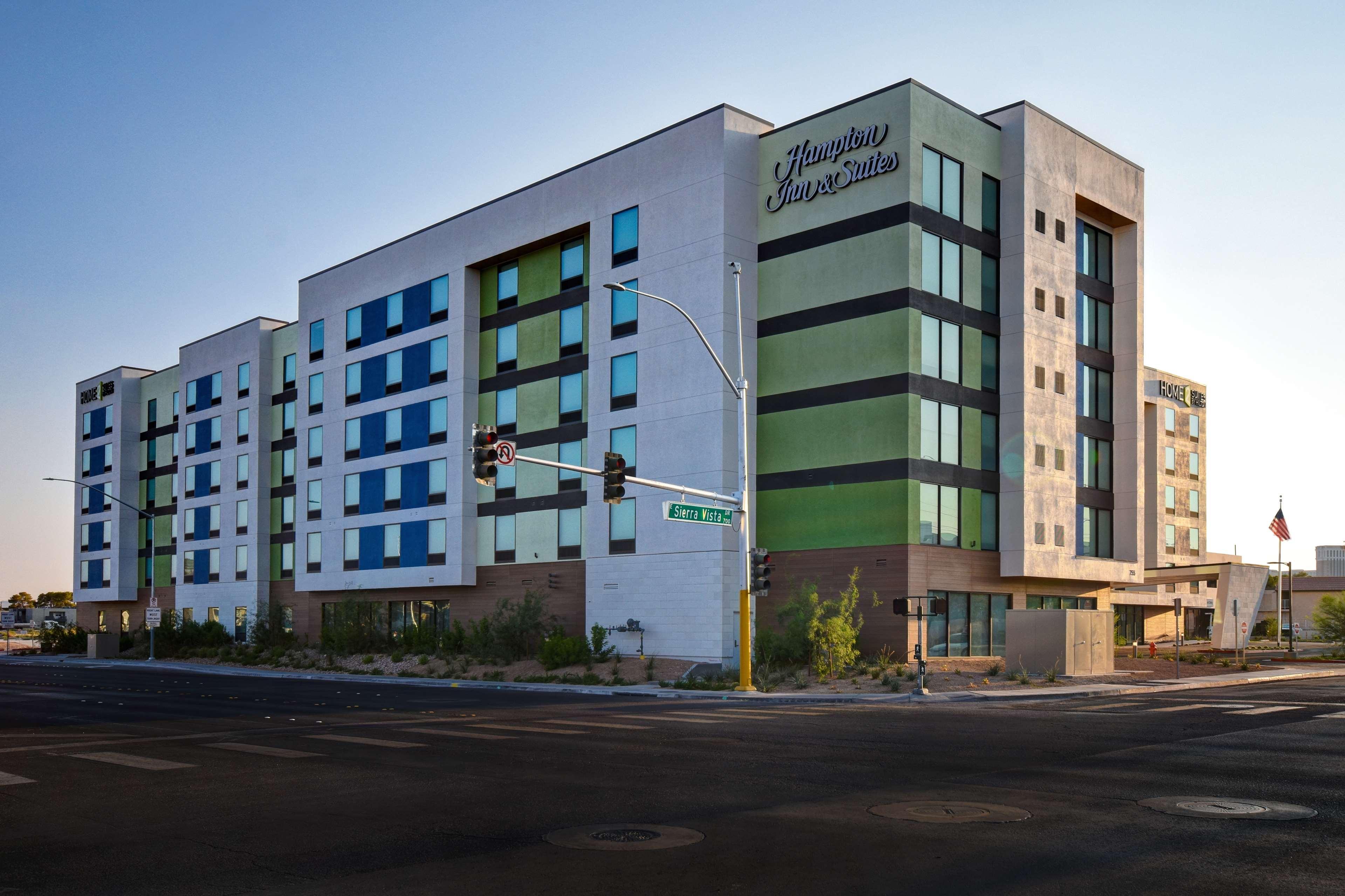 Home2 Suites By Hilton Las Vegas Convention Center - No Resort Fee Екстериор снимка