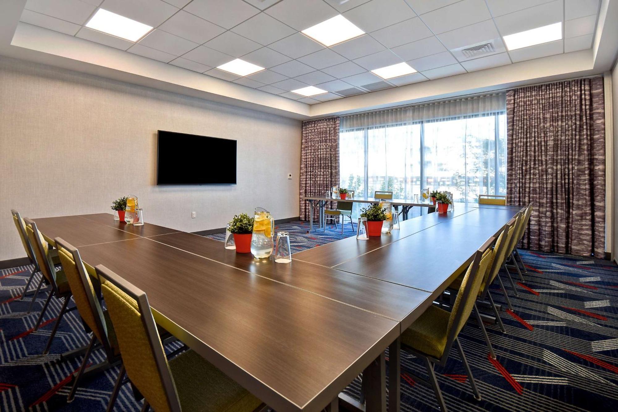 Home2 Suites By Hilton Las Vegas Convention Center - No Resort Fee Екстериор снимка