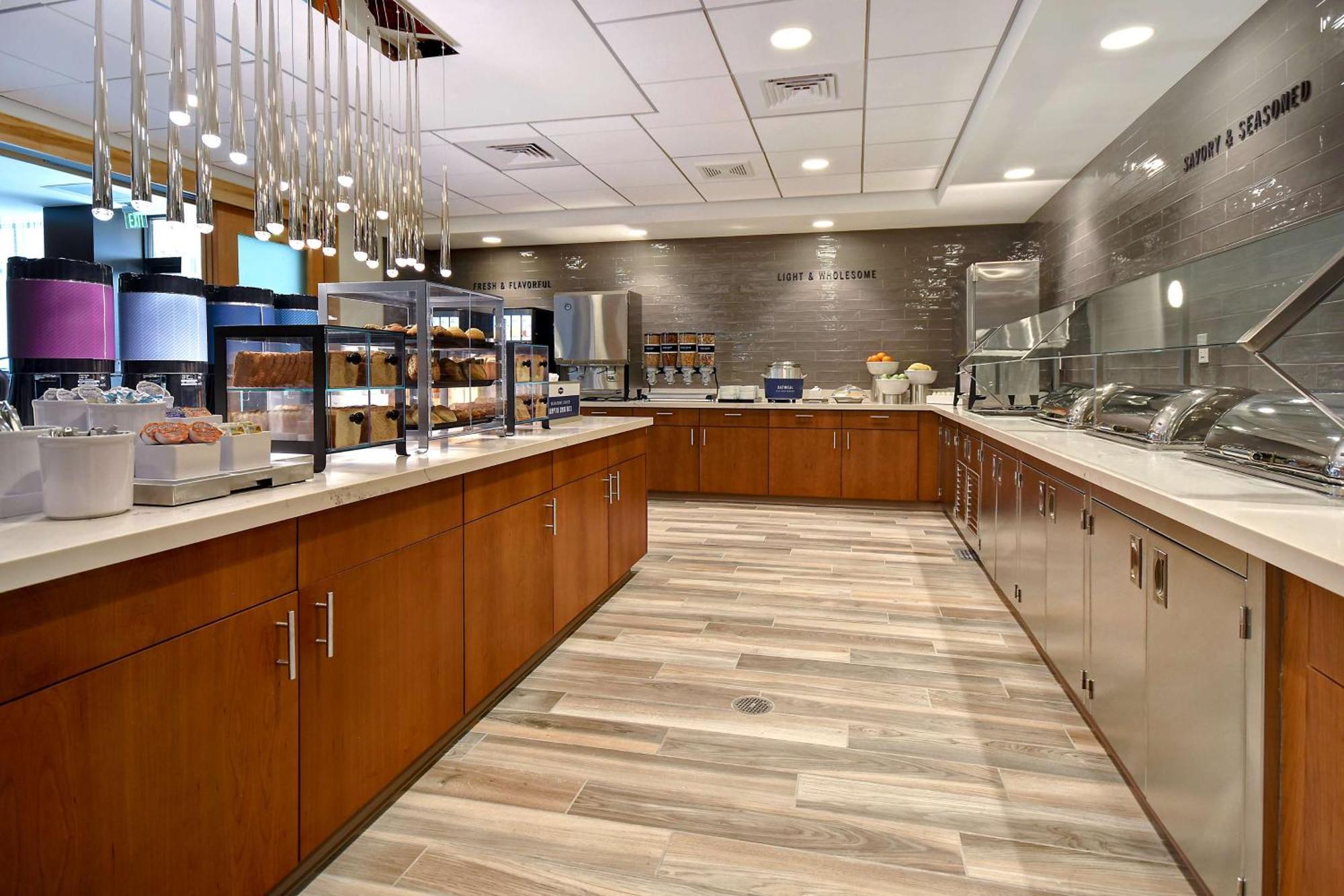 Home2 Suites By Hilton Las Vegas Convention Center - No Resort Fee Екстериор снимка