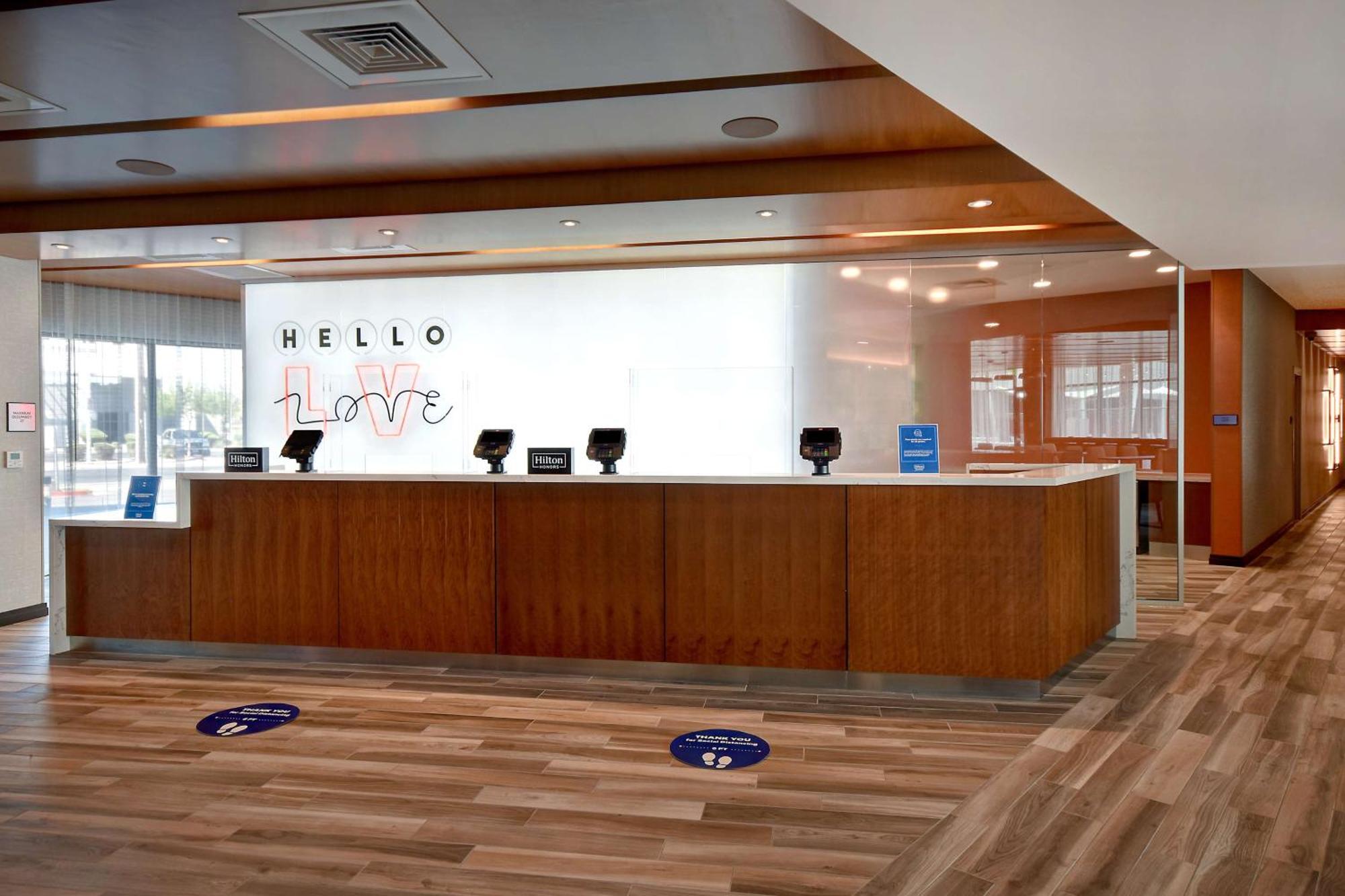 Home2 Suites By Hilton Las Vegas Convention Center - No Resort Fee Екстериор снимка